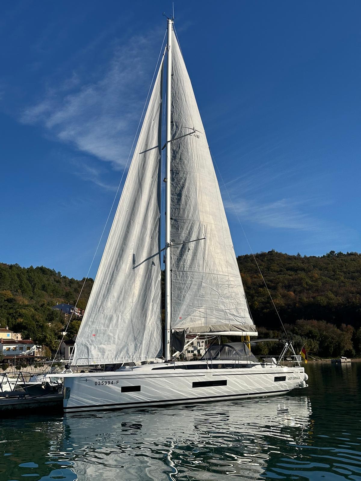 Yacht auf See